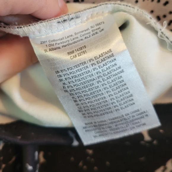 NFL Team Apparel Raiders Pull Over Sweater - Picture 6 of 7